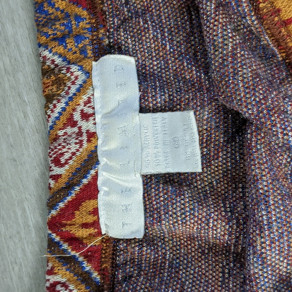 The Limited Skirt Absolutely Stunning - Picture 3 of 4